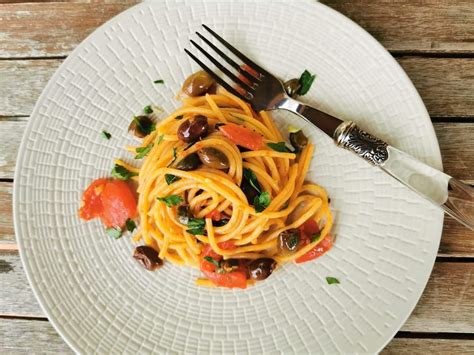 video puttana italiana|italian spaghetti alla puttanesca.